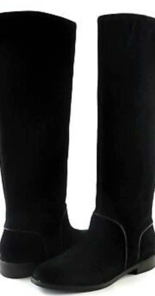 CUTE WARM & COMFY BRAND NEW UGGS GRACEN SUEDE BOOT